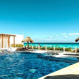 Hotelzone L17 Access Cancún
